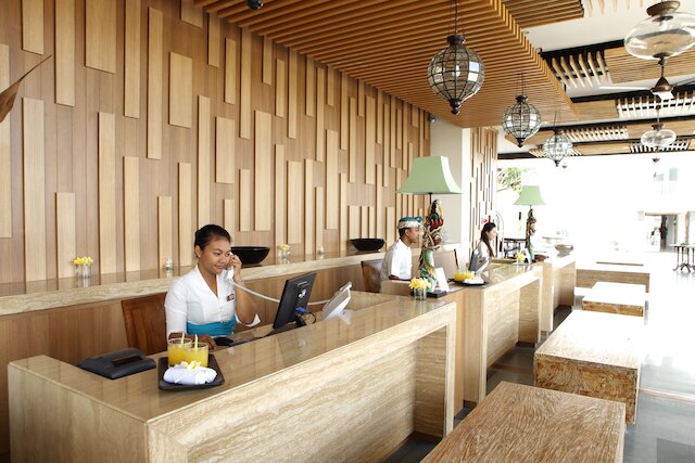 パラゴン ホテル スミニャック