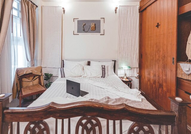 イエスタデイ ホテル