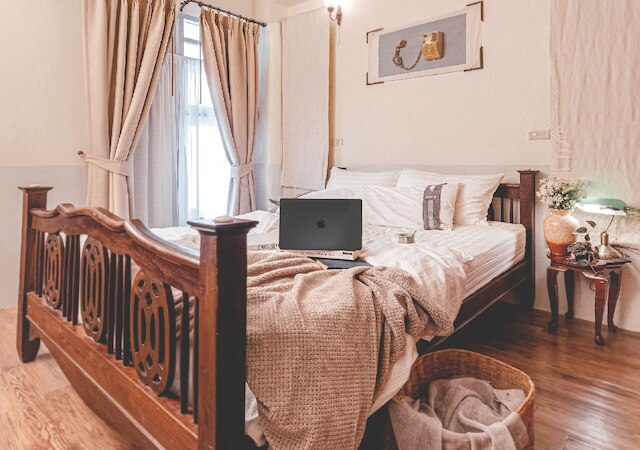 イエスタデイ ホテル