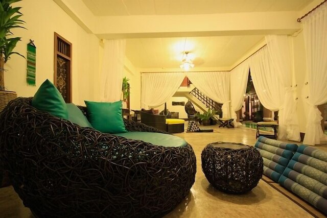 デバラ プール ヴィラ