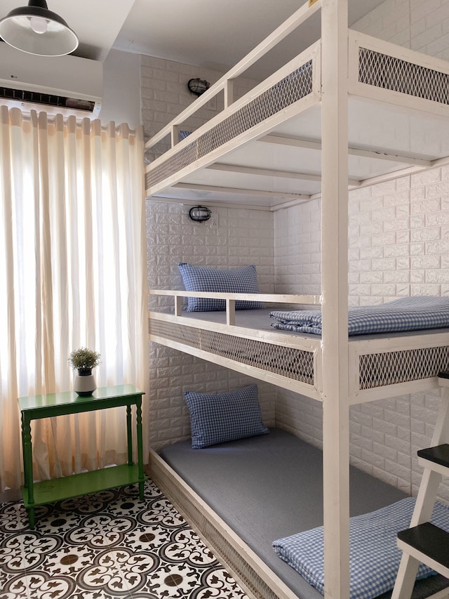 リリーズ ホステル