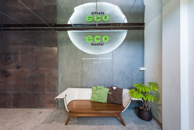 エコ ホステル プーケット