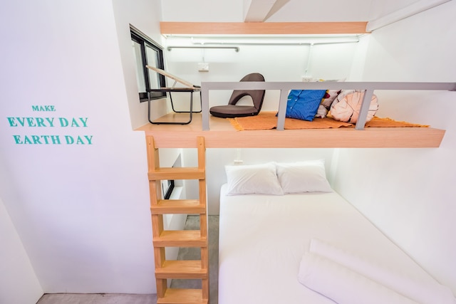 エコ ホステル プーケット