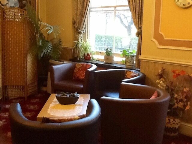 マンダレイ ピクトン ハウス ホテル