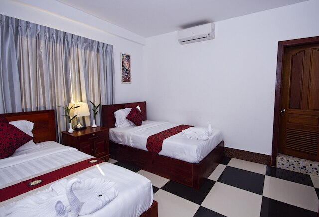 オーバーフロー ゲストハウス