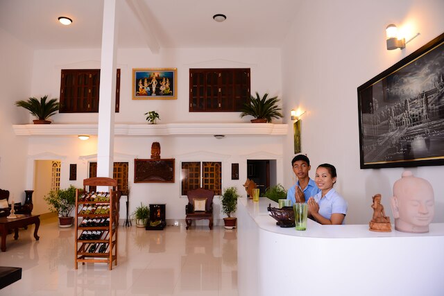 オーバーフロー ゲストハウス