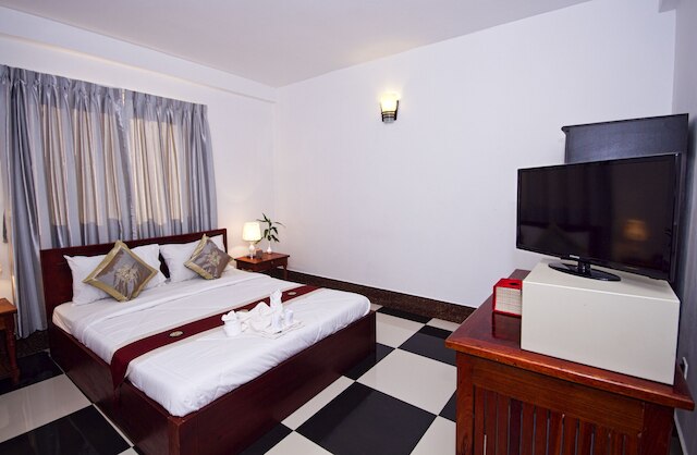 オーバーフロー ゲストハウス