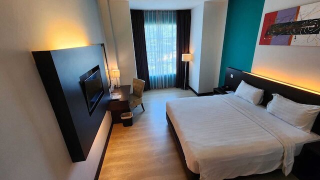 キングス ホテル ナゴヤ バタム