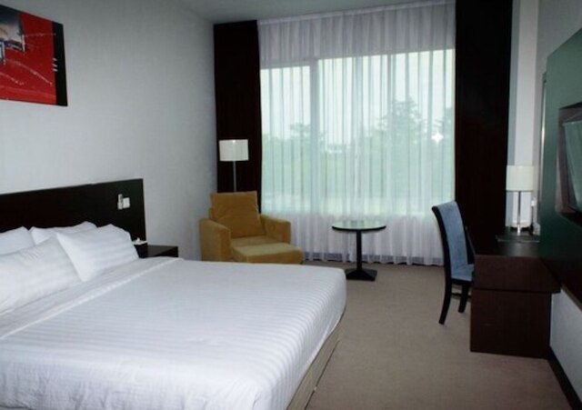 キングス ホテル ナゴヤ バタム