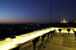 アルファ ホテル