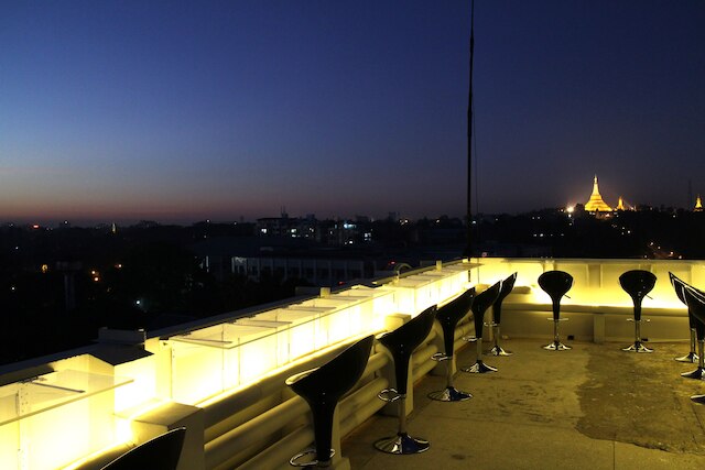 アルファ ホテル