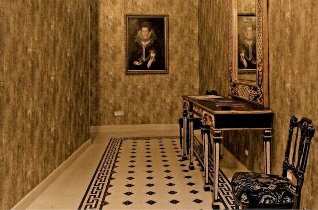 アンティカ ディモラ デ マイカリス