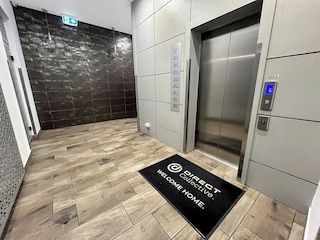 ダイレクト・コレクティブ - パビリオンとガバナー・オン・ブルックス