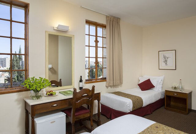 YMCA スリー アーチズ ホテル