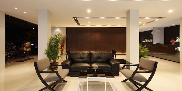 ナイズ・ホテル