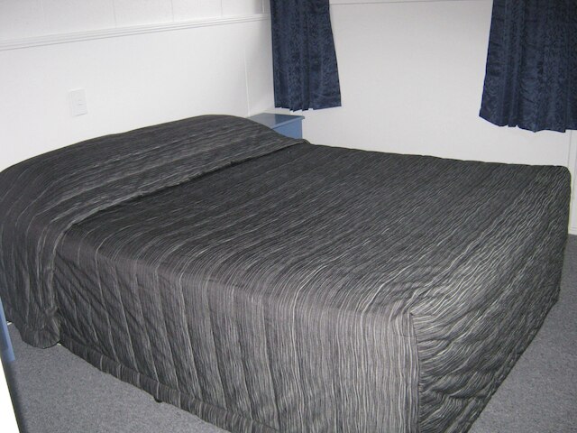 アデルフィ モーテル