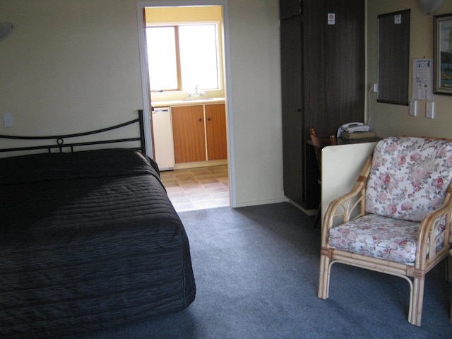 アデルフィ モーテル