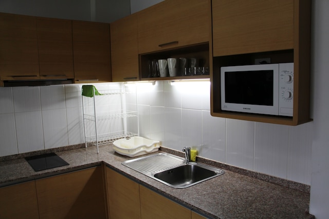 ネオ コンド ジョムテン バイ グッド ラック