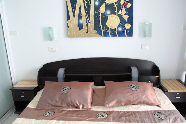 ネオ コンド ジョムテン バイ グッド ラック