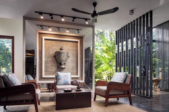 Lynnaya Urban River Resort