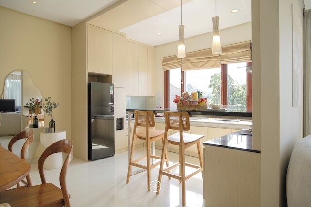 モーニング グローリー マウンテン ビュー 4 ベッドルーム ヴィラ ウィズ プール