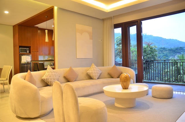 モーニング グローリー マウンテン ビュー 4 ベッドルーム ヴィラ ウィズ プール