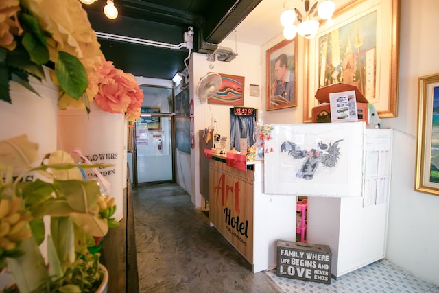 OYO 568 アート ホテル ホア ランポーン - ホステル