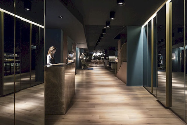 アーバン トラファルガー ホテル