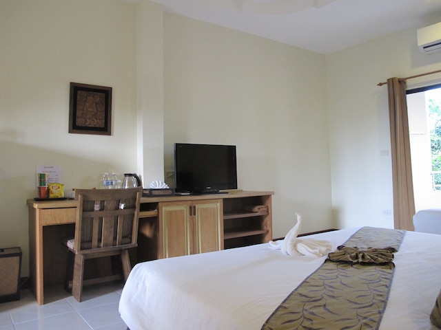 OYO バーン トン トン パタヤ リゾート