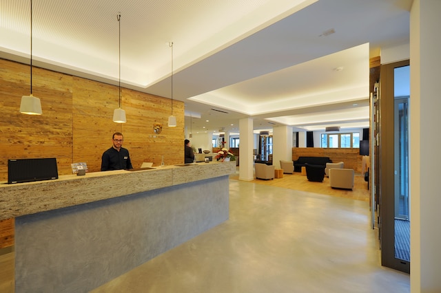 バイヤー89ヴィ・ヴァディ・ホテル