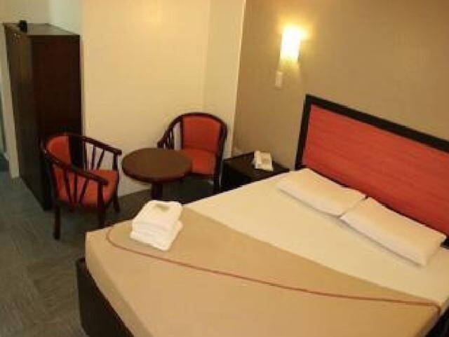 トワールナ ルーム & ボード