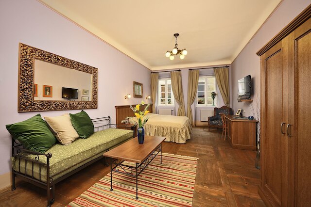 ディパンダンス エドワード ケリー