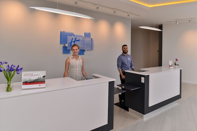 ホリデイ イン エクスプレス & スイーツ サンディエゴ - ミッションバレー by IHG