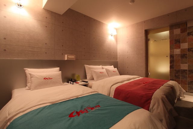 ホテル エイプリル セカンド