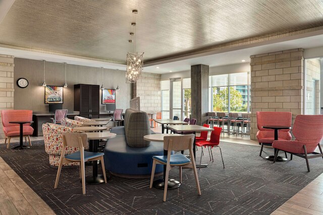 ホーム2 スイーツ バイ ヒルトン オースティン ノース / ニア ザ ドメイン