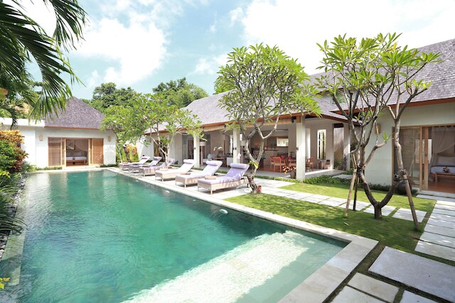 ヴィラ バリ アスリ バツベリグ