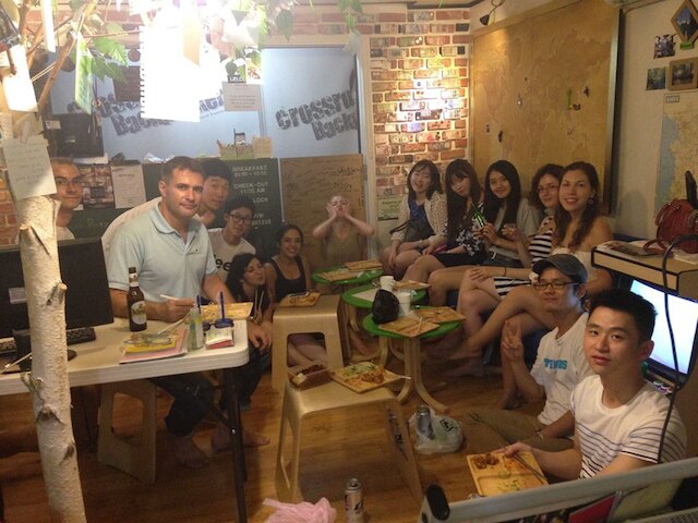 クロスロード バックパッカーズ