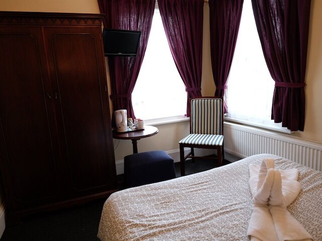 シャーロット ゲスト ハウス