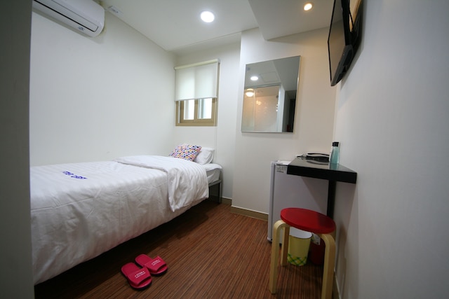 スター ゲスト ハウス