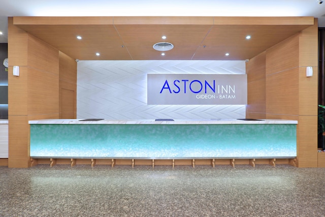 アストン イン ギデオン バタム