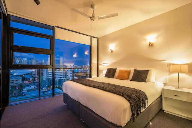 アリーナ アパートメンツ