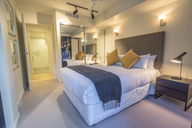 アリーナ アパートメンツ