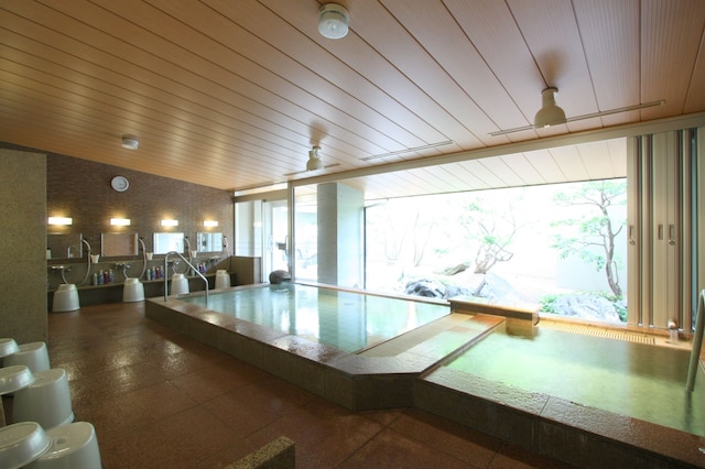 魚津マンテンホテル駅前