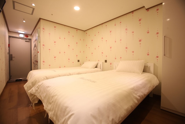 明洞 MOM ハウス