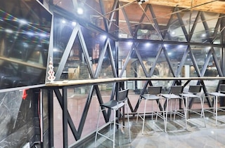 2 ヘブン ホテル