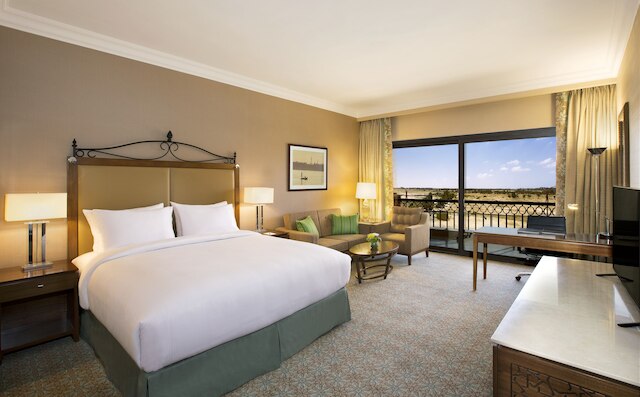 ヒルトン アレクサンドリア キングズ ランチ