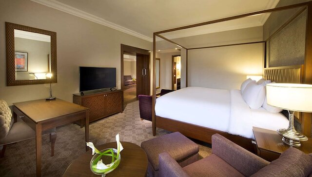 ヒルトン アレクサンドリア キングズ ランチ