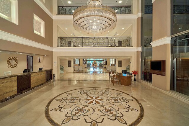 ヒルトン アレクサンドリア キングズ ランチ