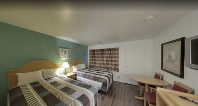 6267 ペルセポリス イン