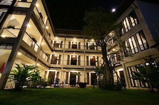 296 ザ ラートタナイヤ レジデンス